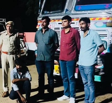 डीएसटी व नापासर पुलिस की सयुंक्त कार्यवाई,85 लाख की अवैध शराब से भरा ट्रक पकड़ा