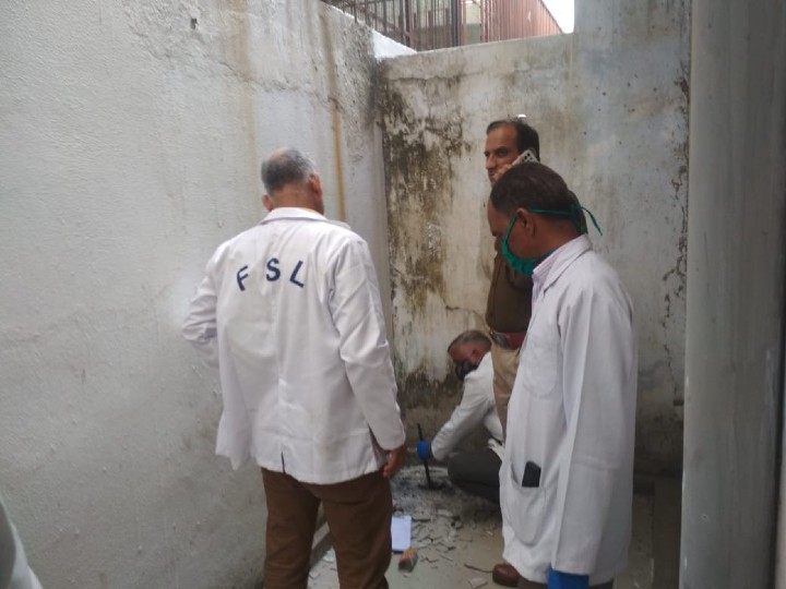 नापासर थाना क्षेत्र के हिम्मतासर गांव में दो घरों में चोरी की बड़ी वारदात,35 लाख के गहने चोरी, नगदी भी ले गए एफएसएल टीम और डॉग स्क्वायड ने की जांच