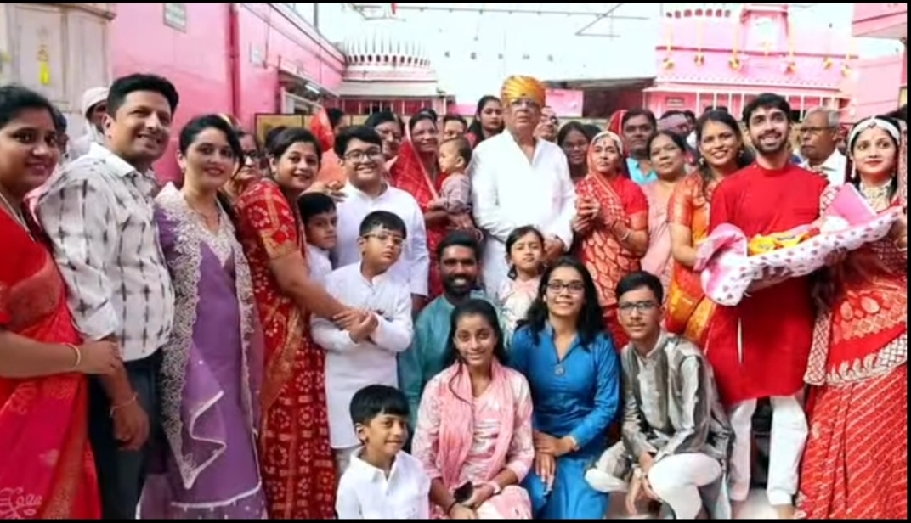 नापासर के बाहेती परिवार ने देशनोक करणी माता को लगाया सावन-भादवा कड़ाई महाप्रसाद का भोग,हजारों श्रद्धालुओं में वितरित किया हलवे का महाप्रसाद