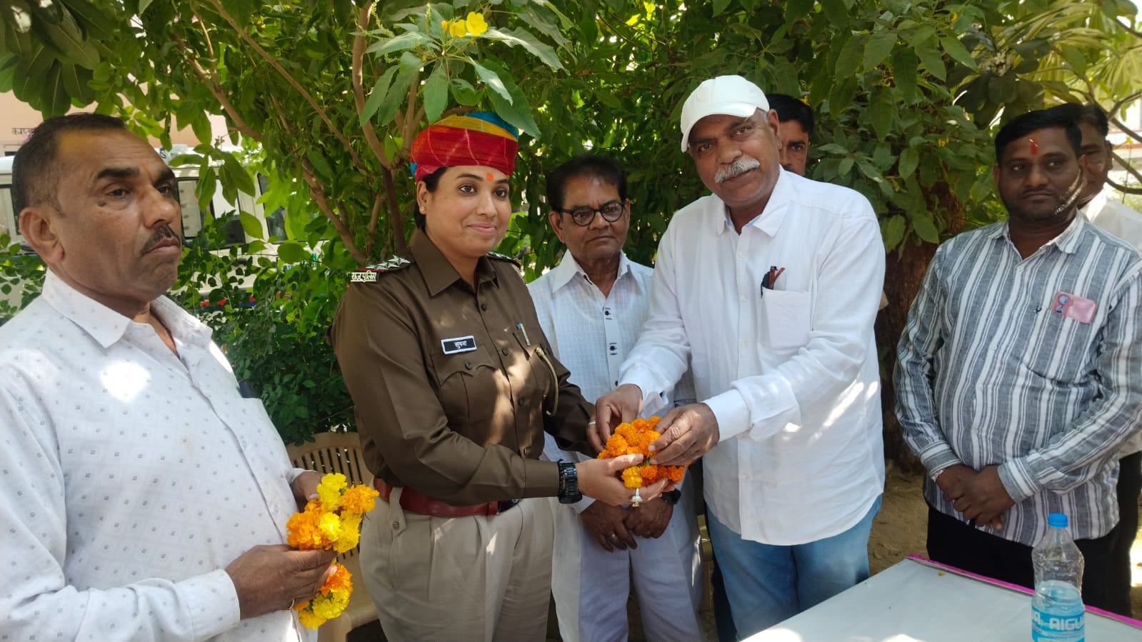 नापासर पूर्व थानाधिकारी लक्ष्मण सुथार को सम्मानपूर्वक दी विदाई,नवपदस्थापित सीआई सुषमा शेखावत का किया स्वागत,सीआई ने कहा कि नशे पर अंकुश और महिला सुरक्षा रहेगी प्राथमिकता